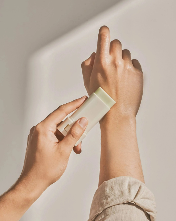 Matte Sun Stick Mugwort Camelia SPF50 18g